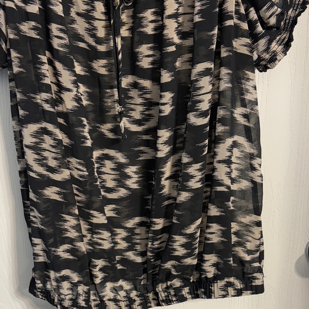 Torrid Monochrome Patterned Blouse - image 6